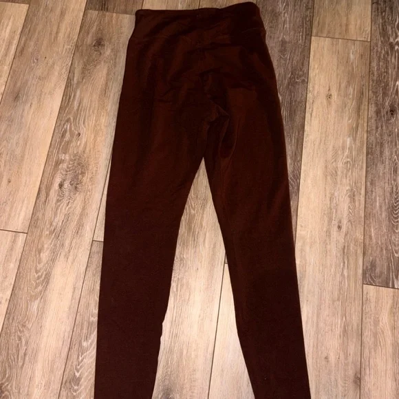 PINK Victoria's Secret Dark Brown Leggings - Picture 2 of 4